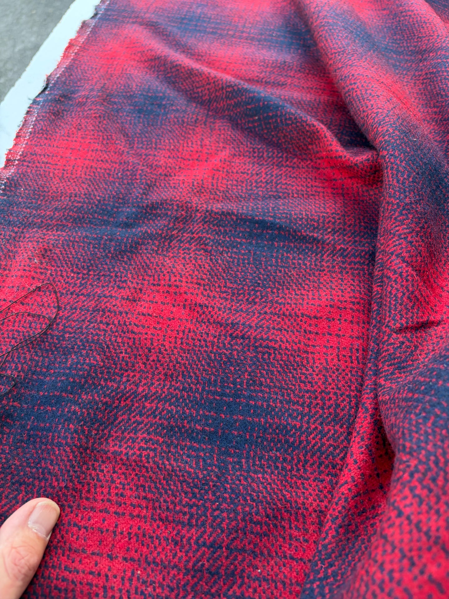 LAUREN 014 red/navy classical check carded wool