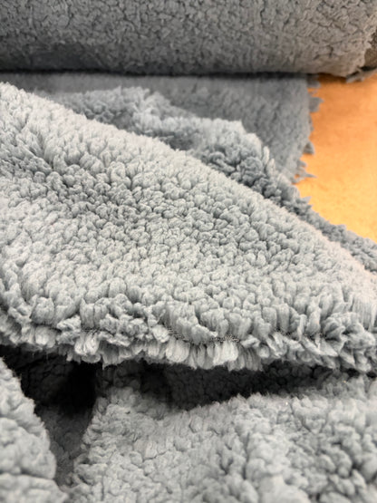 XENA 007 peacock  coloured fleece