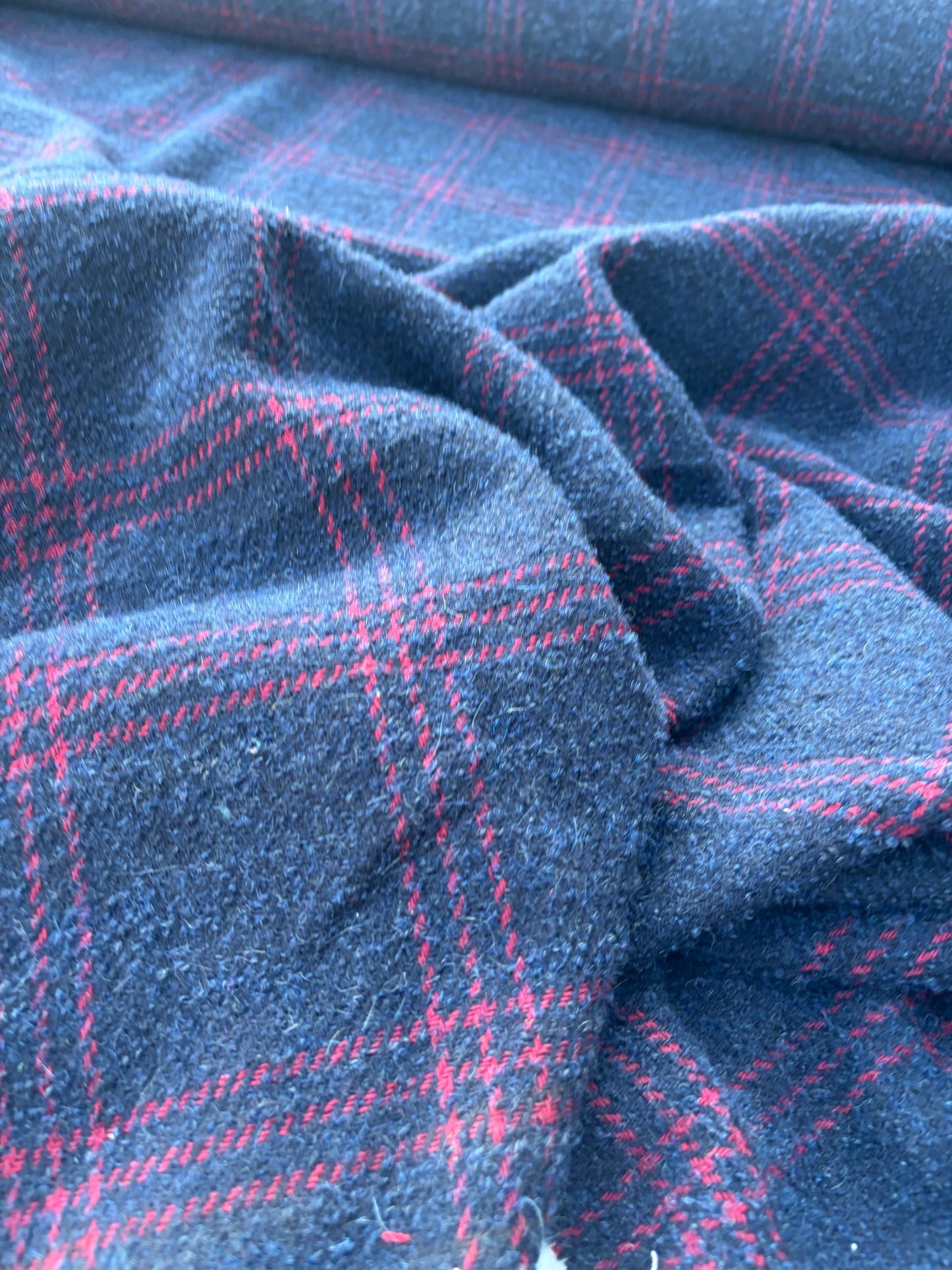 LAUREN 015 navy/red checkered carded wool tweed with alpaca