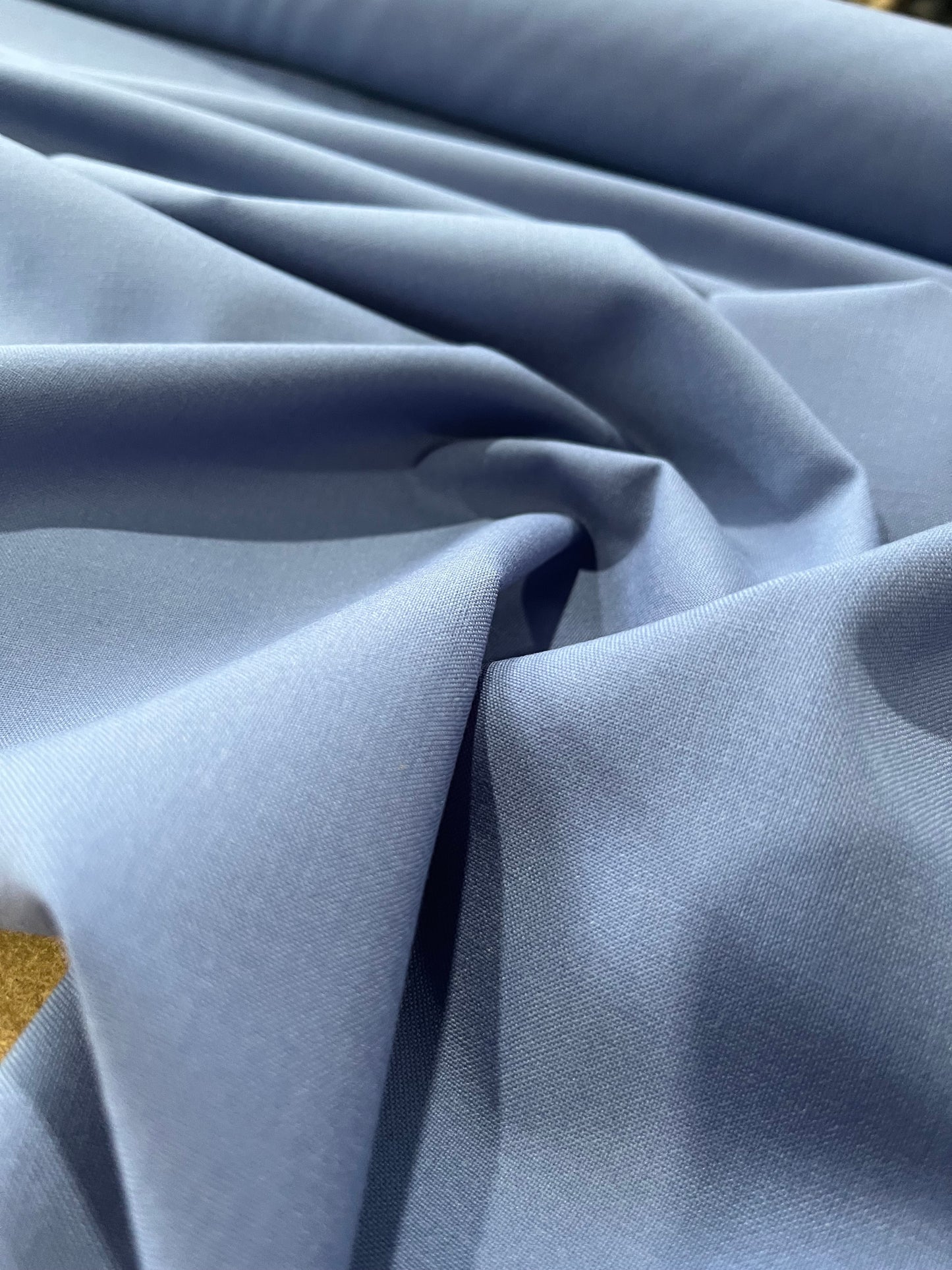 HIV 003 wool/polyester suiting fabric indigo blue