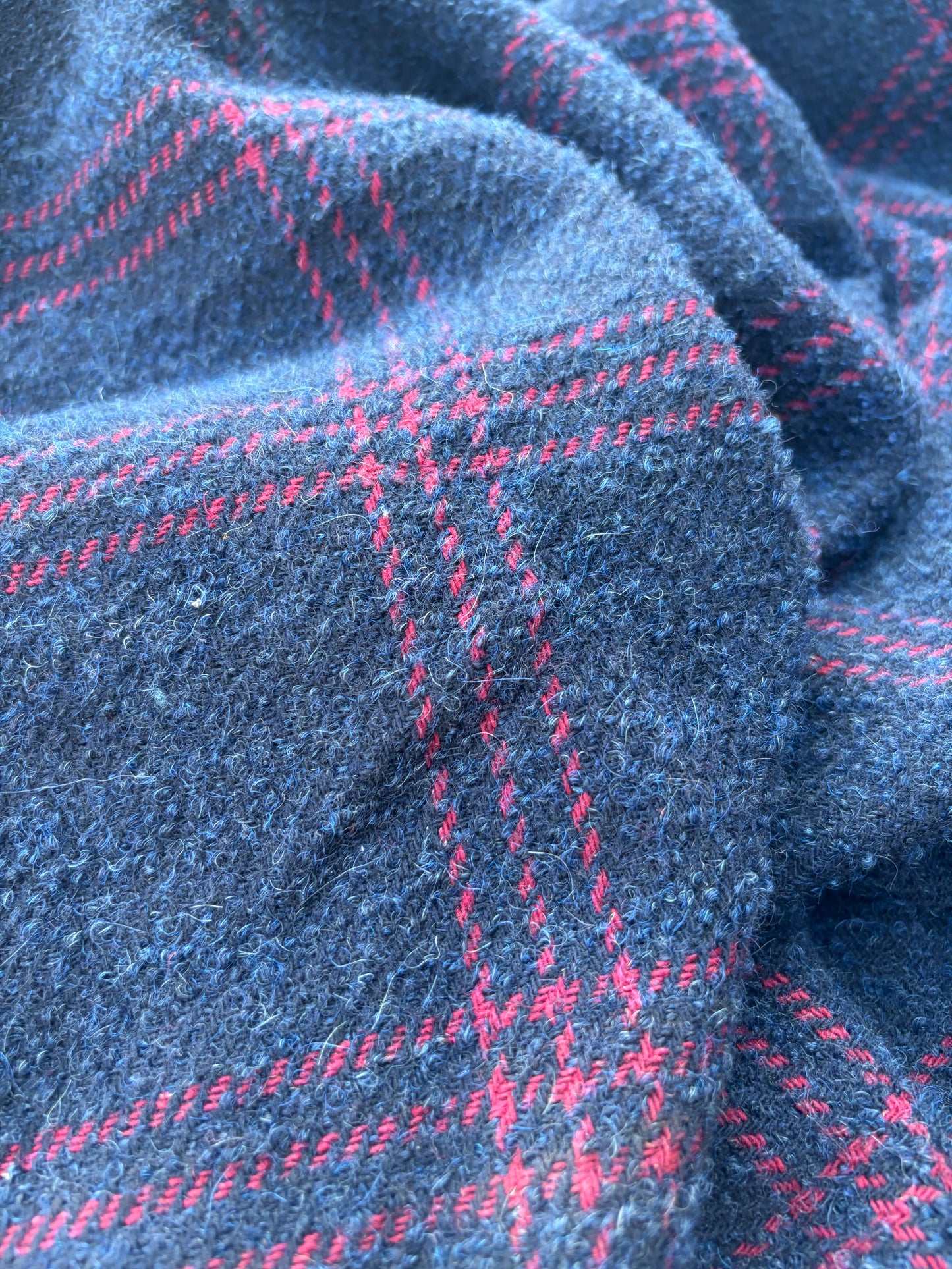 LAUREN 015 navy/red checkered carded wool tweed with alpaca