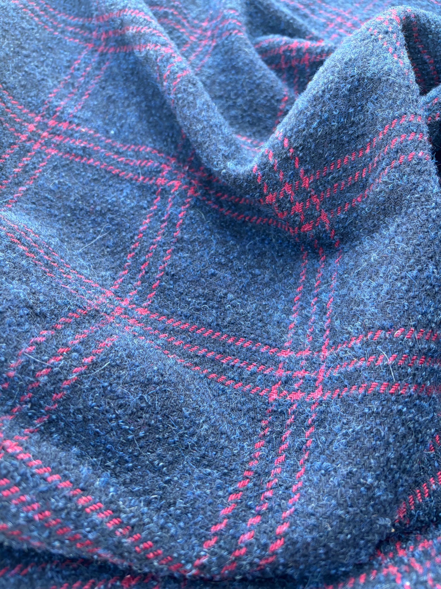LAUREN 015 navy/red checkered carded wool tweed with alpaca