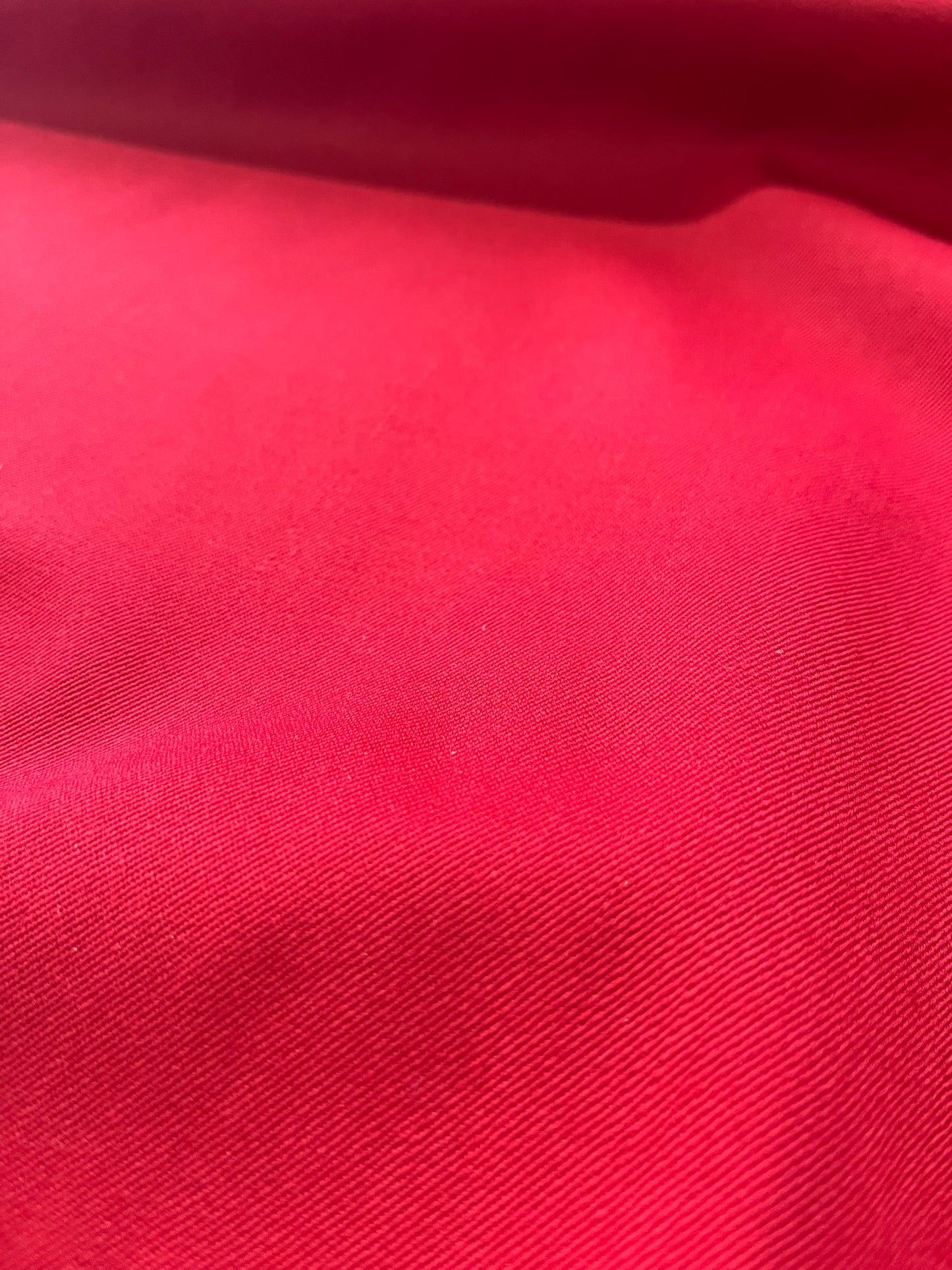 HIV 006 wool/polyester suiting fabric red