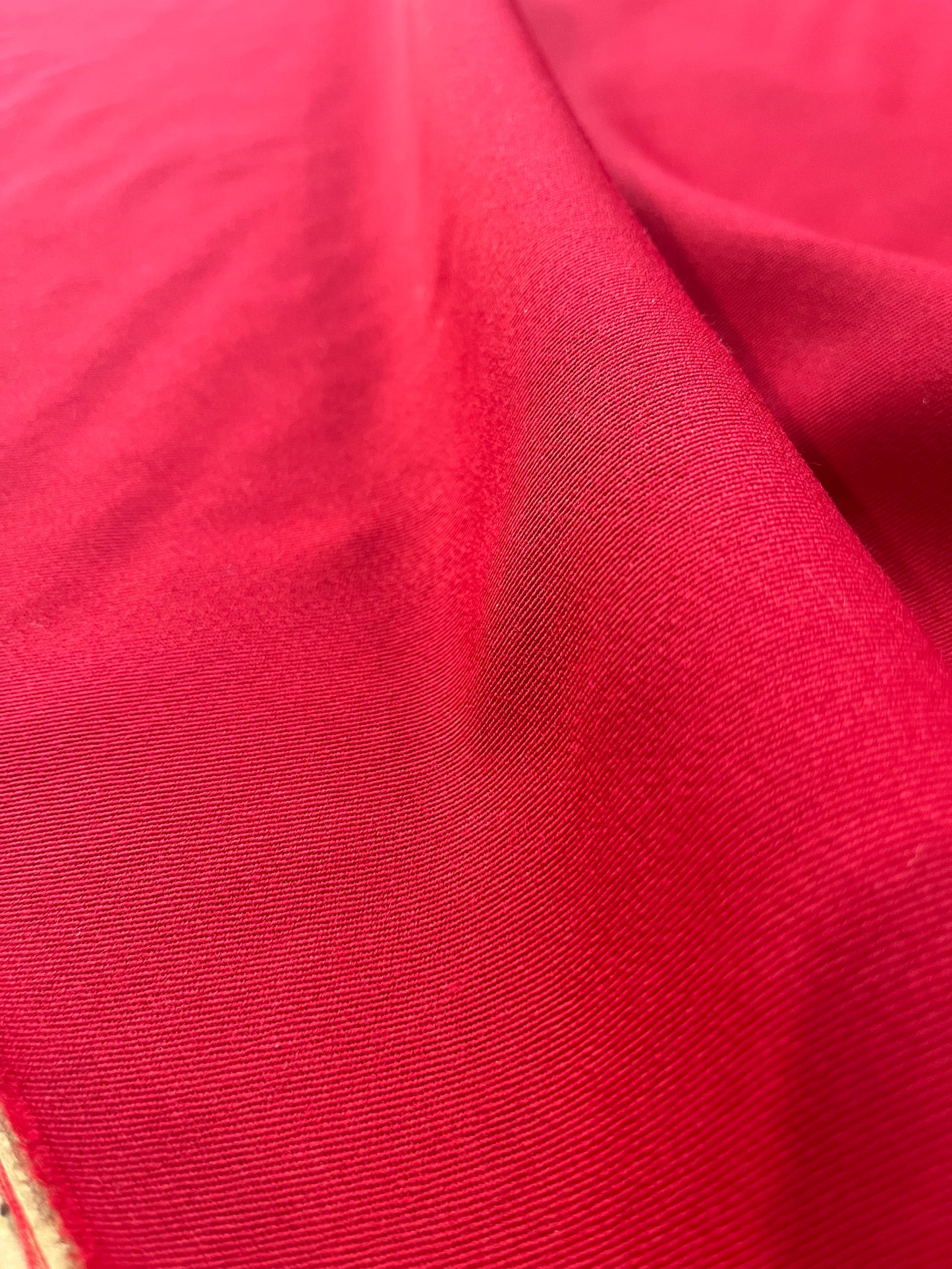 HIV 006 wool/polyester suiting fabric red