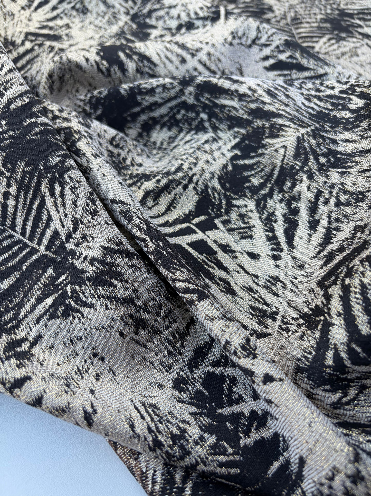 LAUREN 023 black/gold stretch jacquard