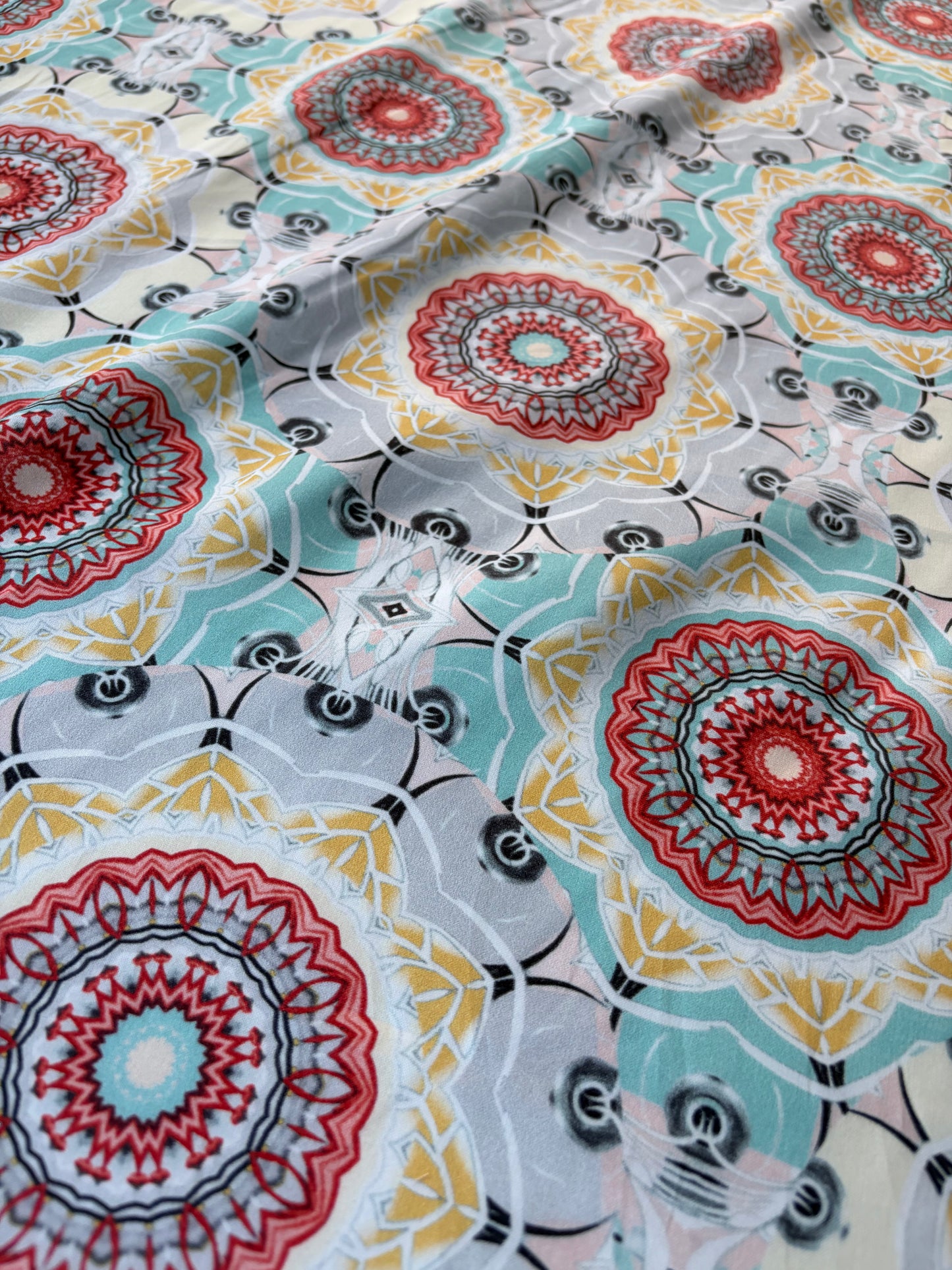ERICA 024 cotton poplin stretch print