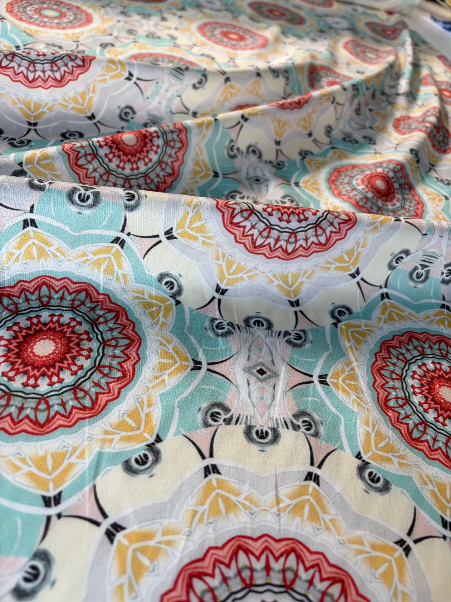ERICA 024 cotton poplin stretch print