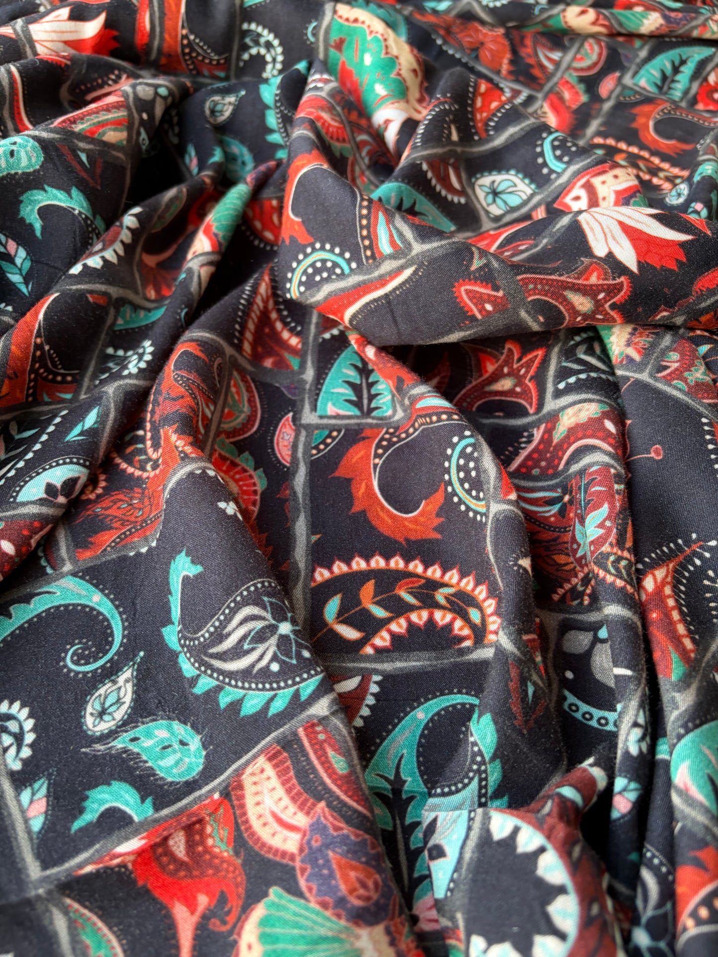 PC ERICA 025 viscose fibrane patchwork print