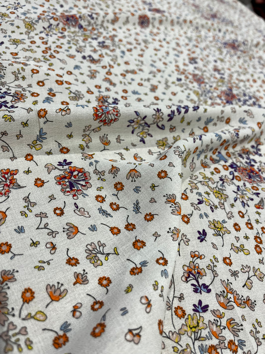 LC C01 COMO 013 cotton voile with small flowers