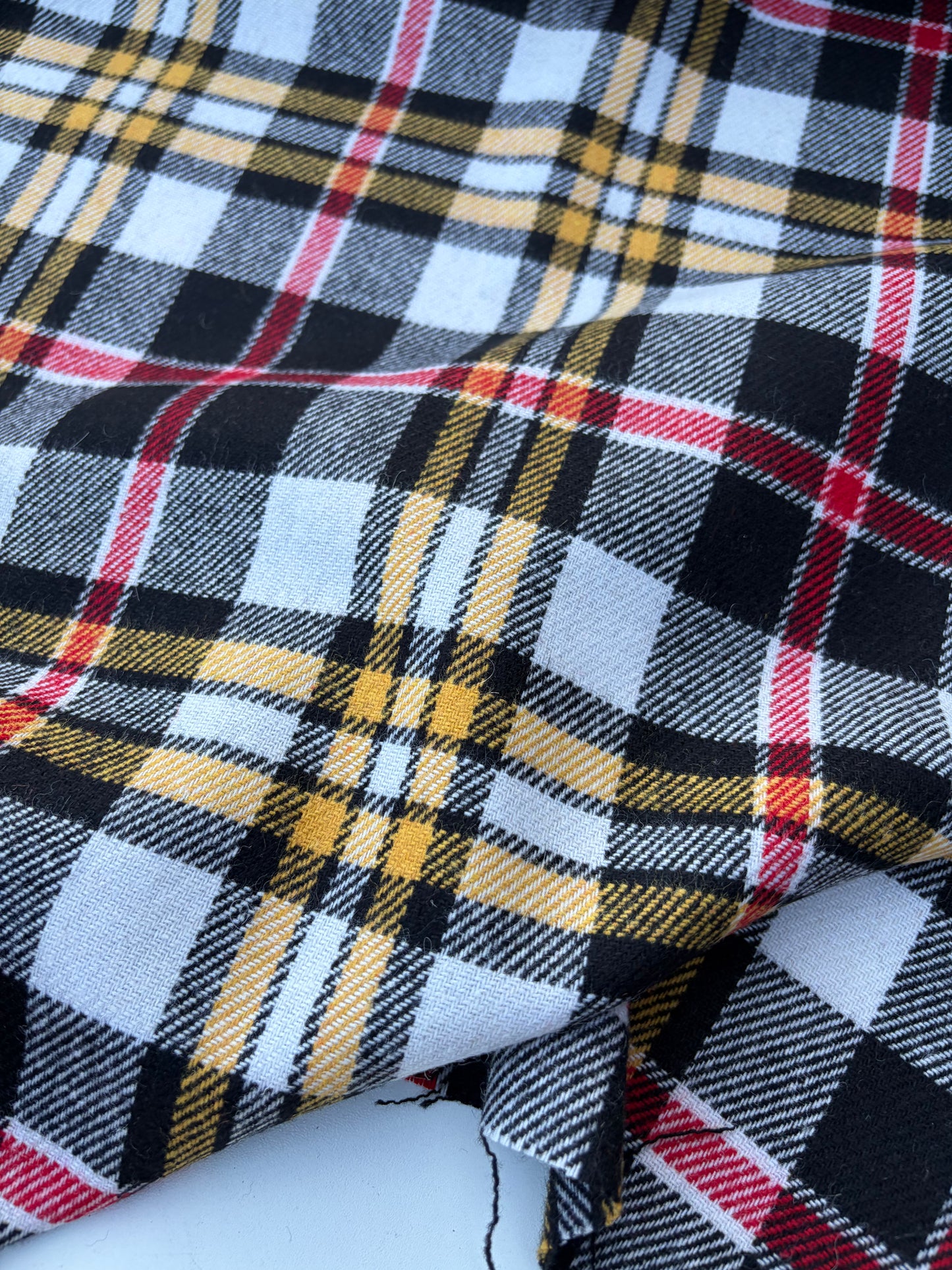 LAUREN 025 red/yellow/black  checkered wool flannel