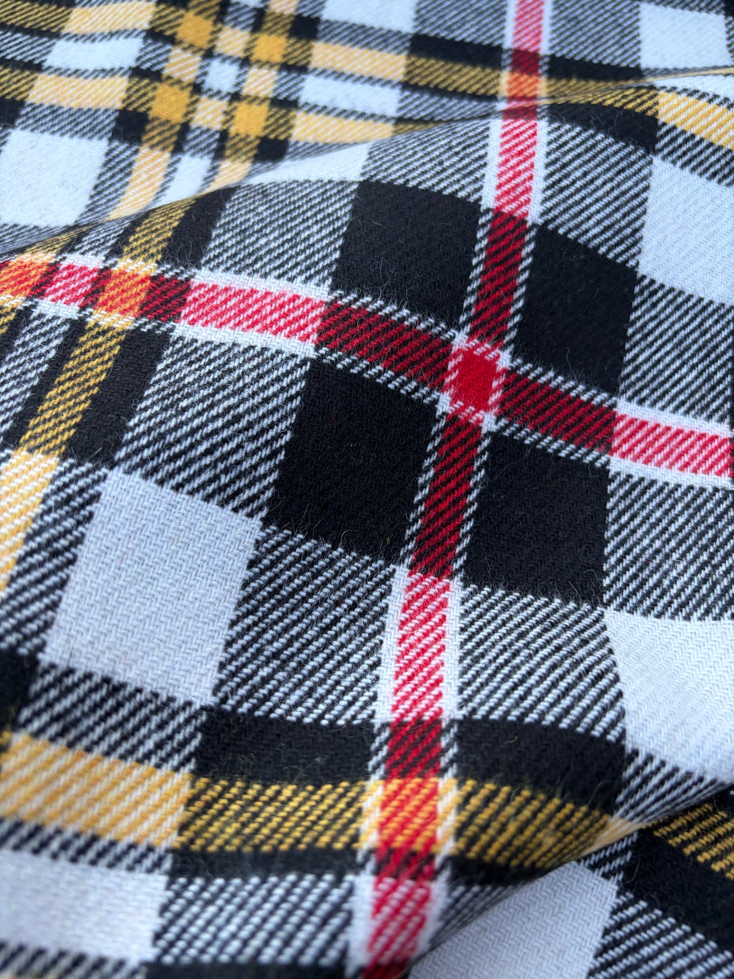 LAUREN 025 red/yellow/black  checkered wool flannel