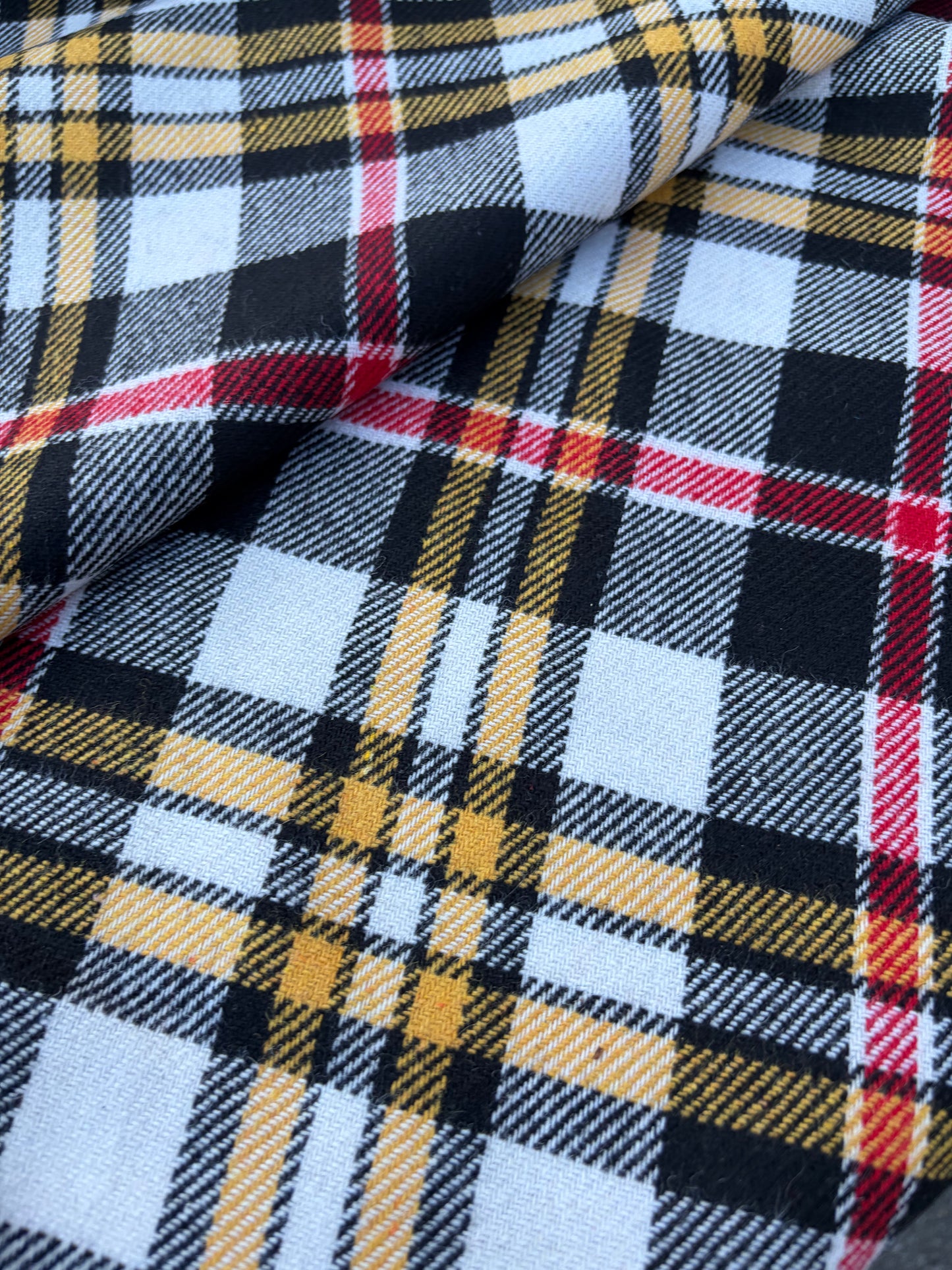LAUREN 025 red/yellow/black  checkered wool flannel