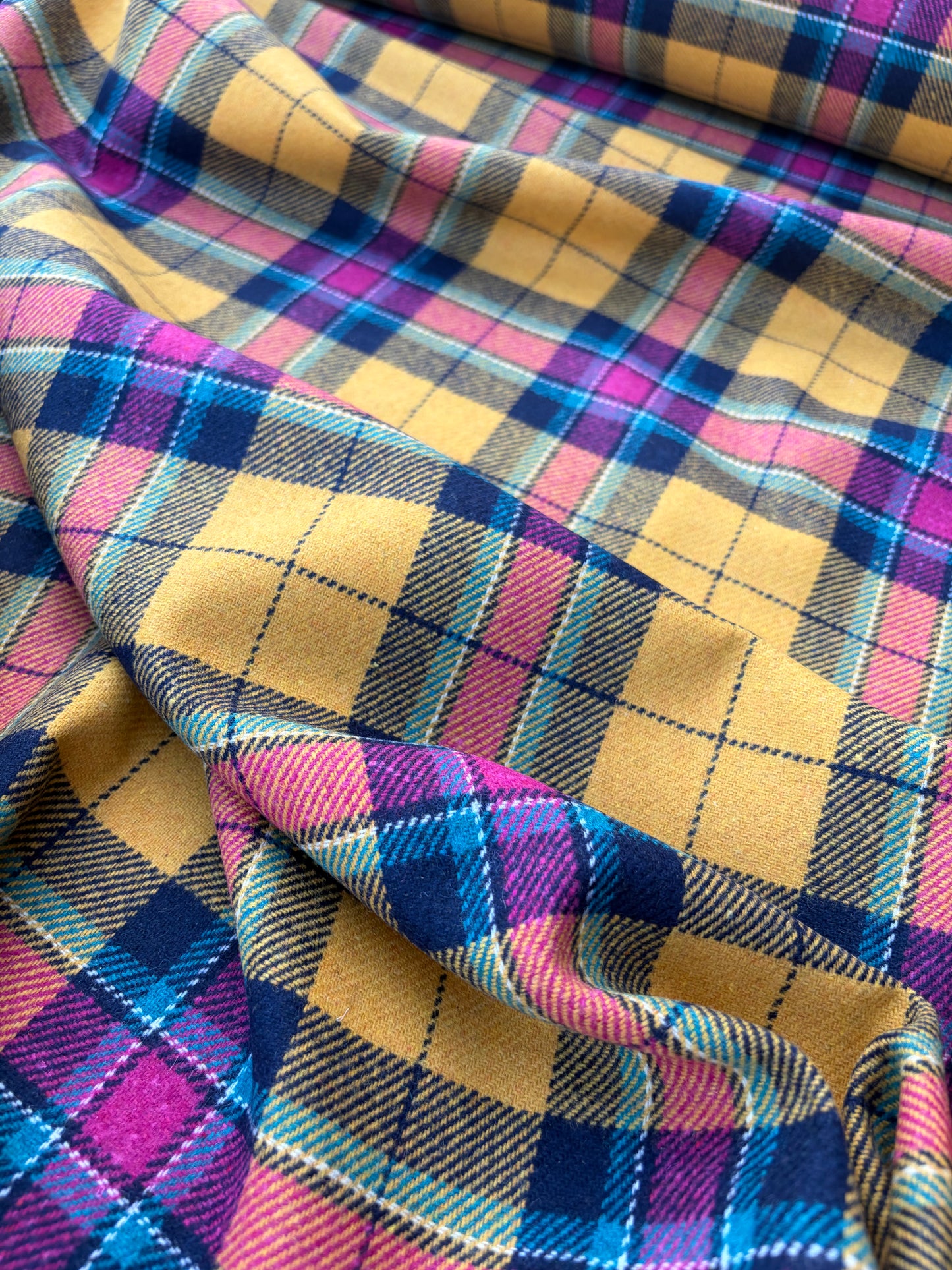 LAUREN 027 yellow/purple/navy checkered wool flannel
