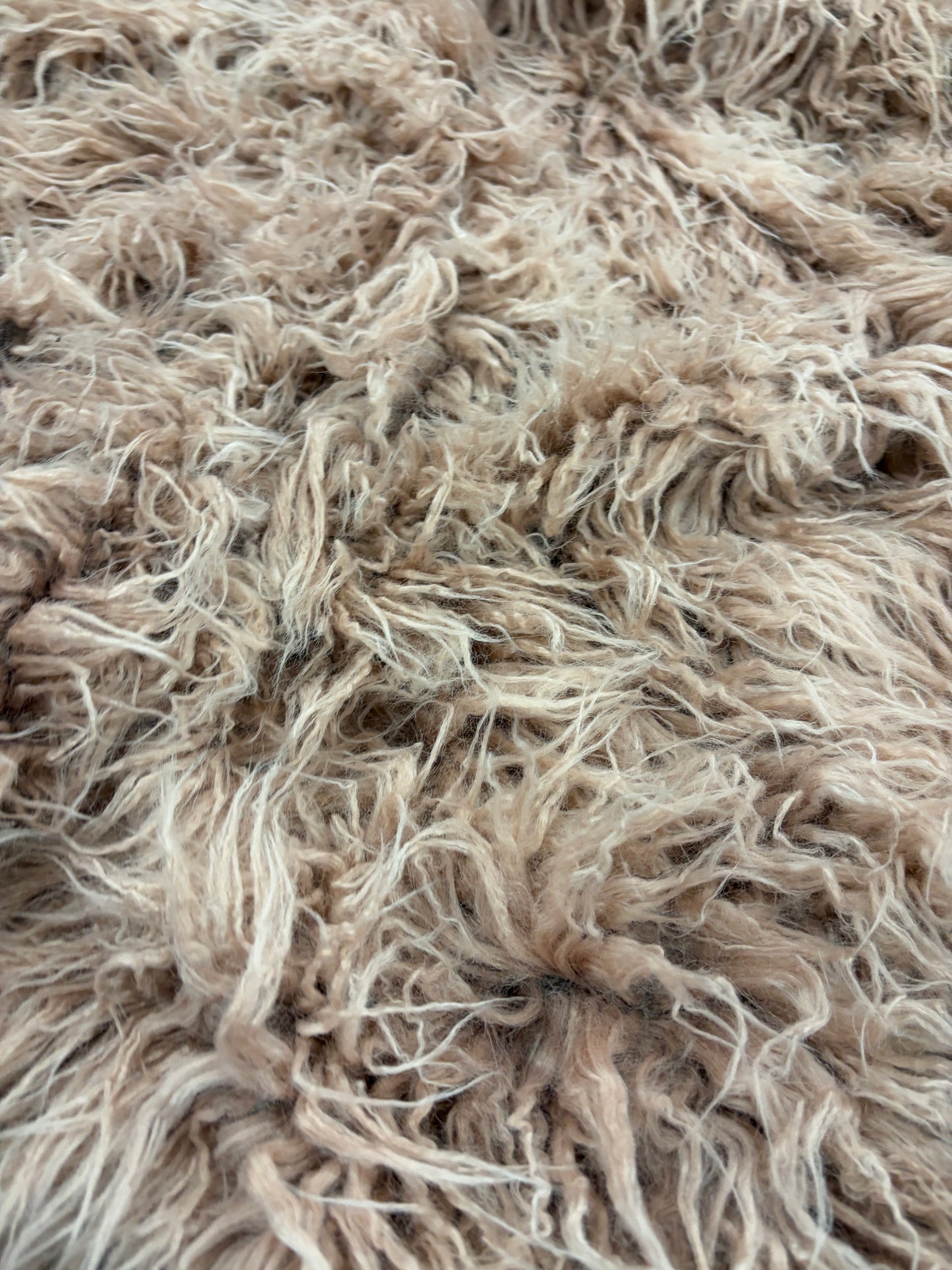 XENA 025 dusty pink hairy fabric with parts for armholes
