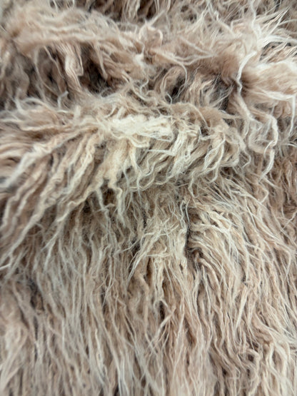 XENA 025 dusty pink hairy fabric with parts for armholes