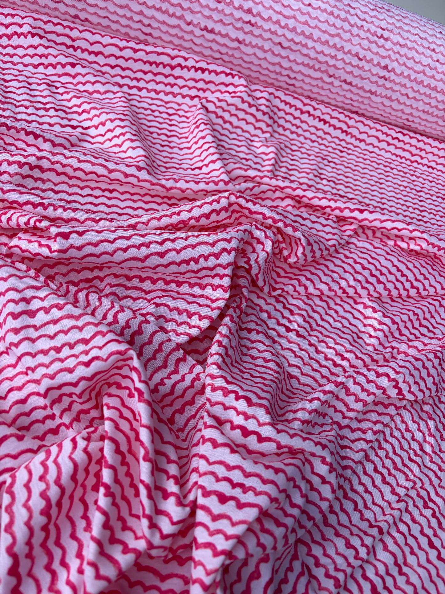 PC ERICA 030 jersey viscose pink waves