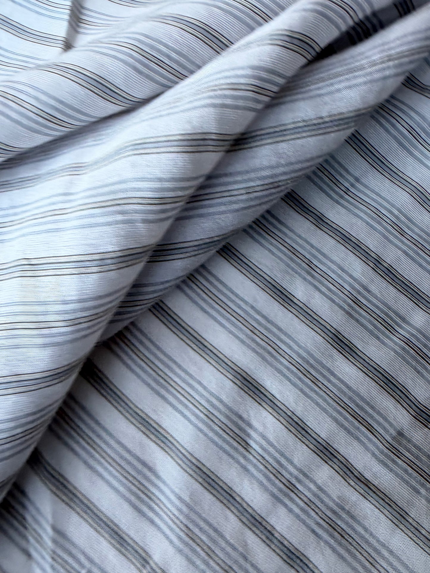 MIA 005 viscose/silk stripes