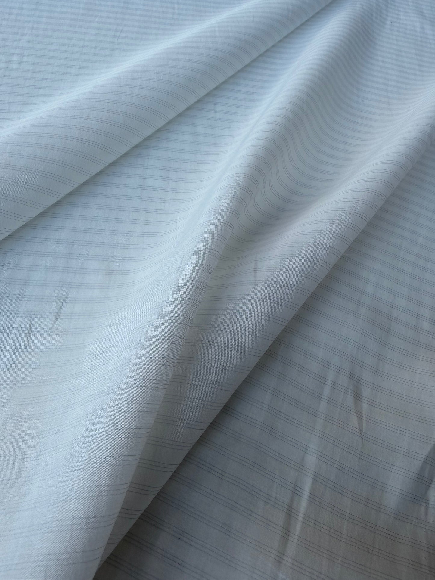MIA 006 white transparent viscose/silk stripes