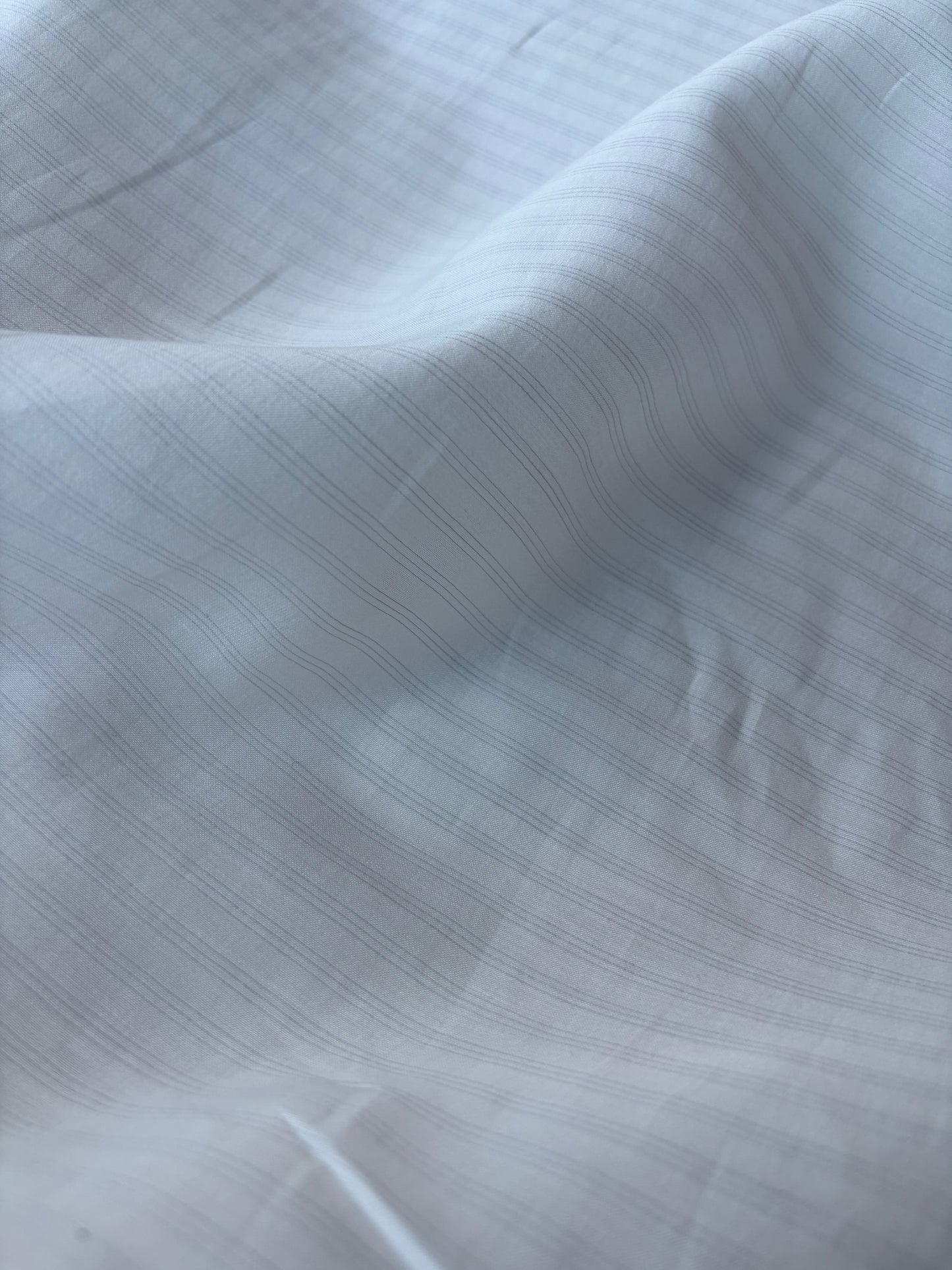 MIA 006 white transparent viscose/silk stripes