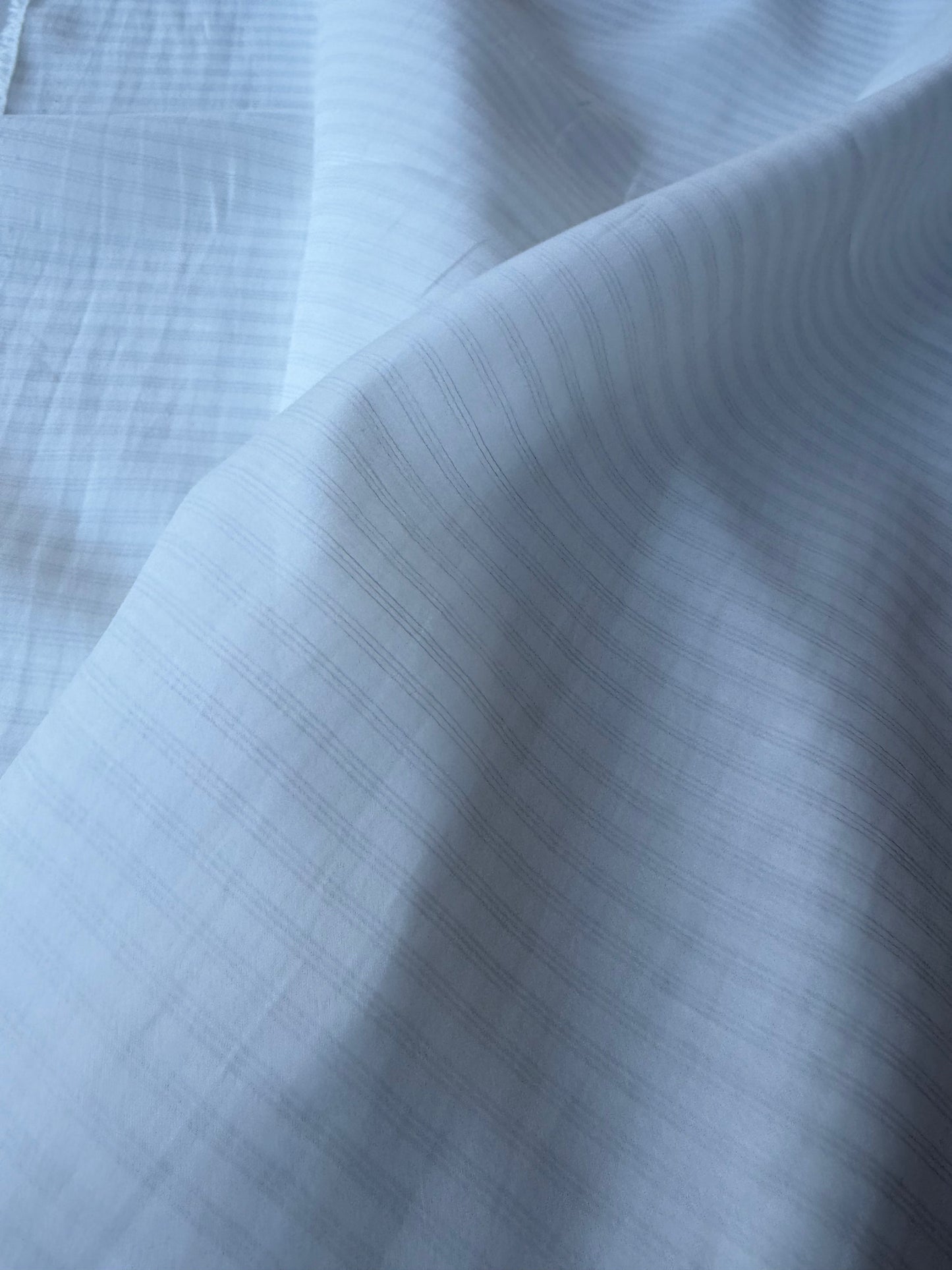 MIA 006 white transparent viscose/silk stripes