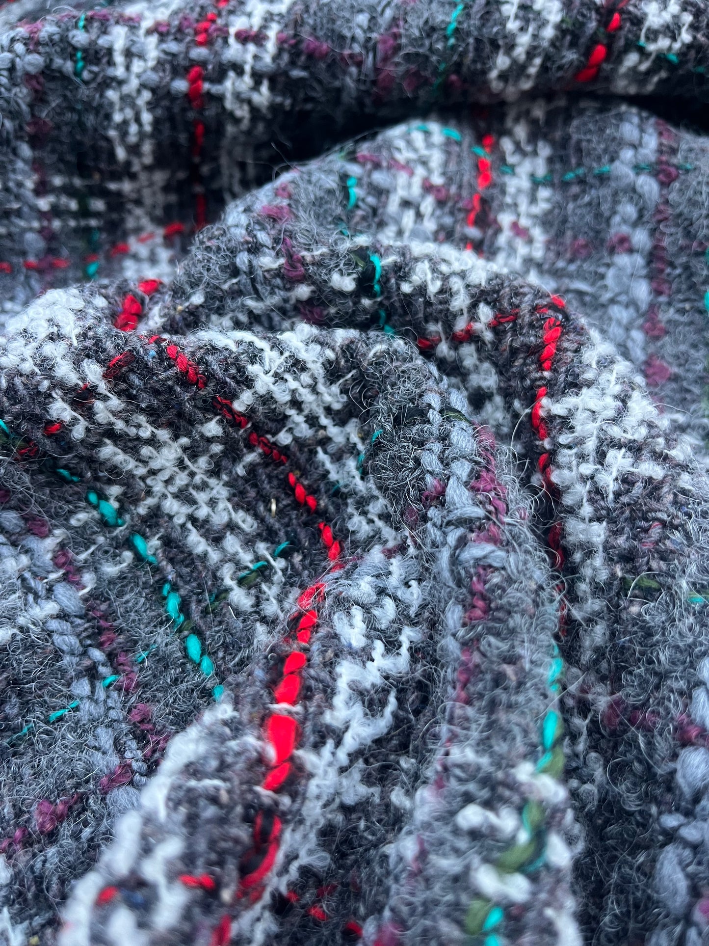 GINA 005 Heavy wool tweed Chanel style grey/green/red