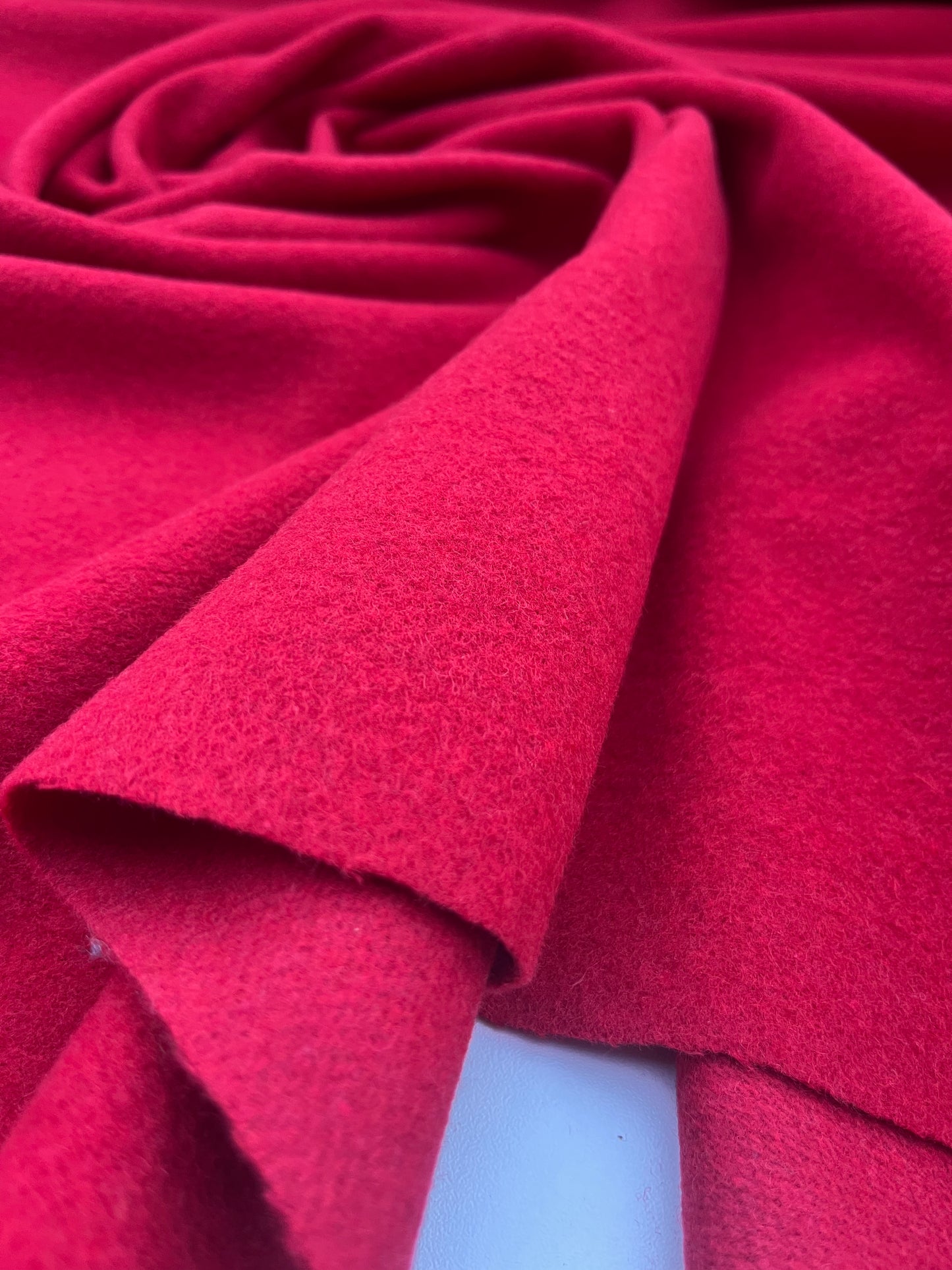 GINA 006 boiled wool red