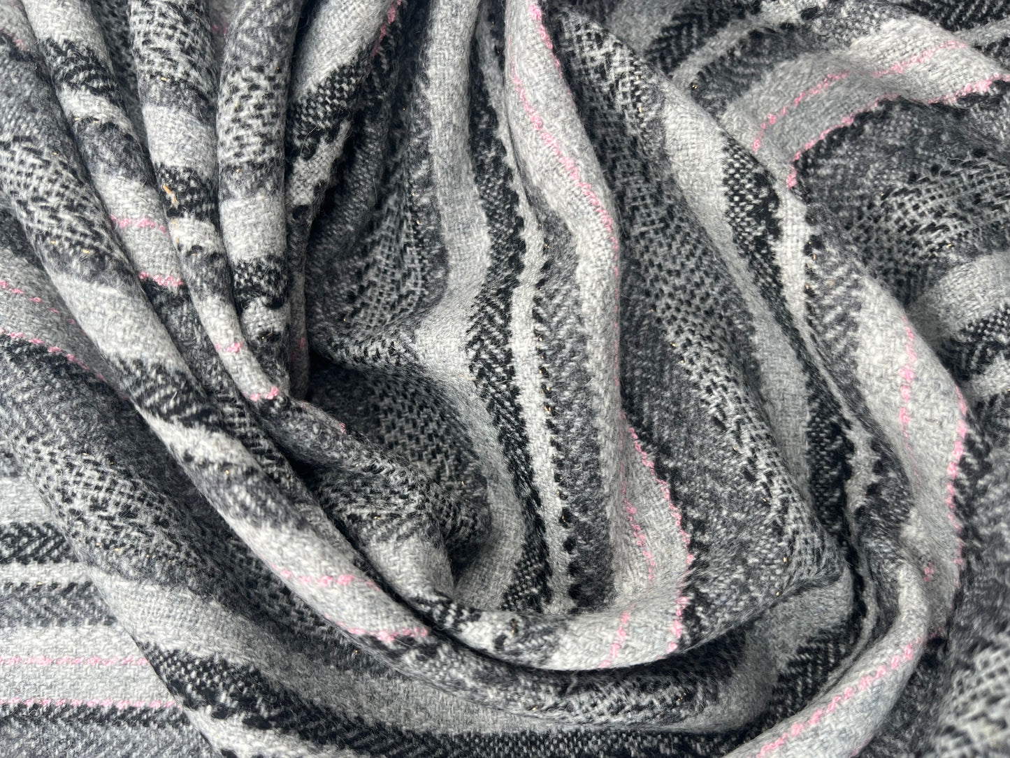 GINA 009 Heavy wool  stripe Grey /black