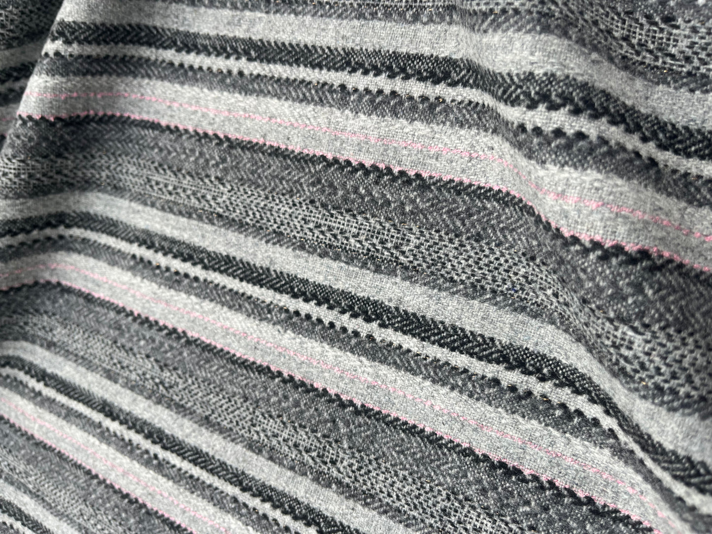 GINA 009 Heavy wool  stripe Grey /black