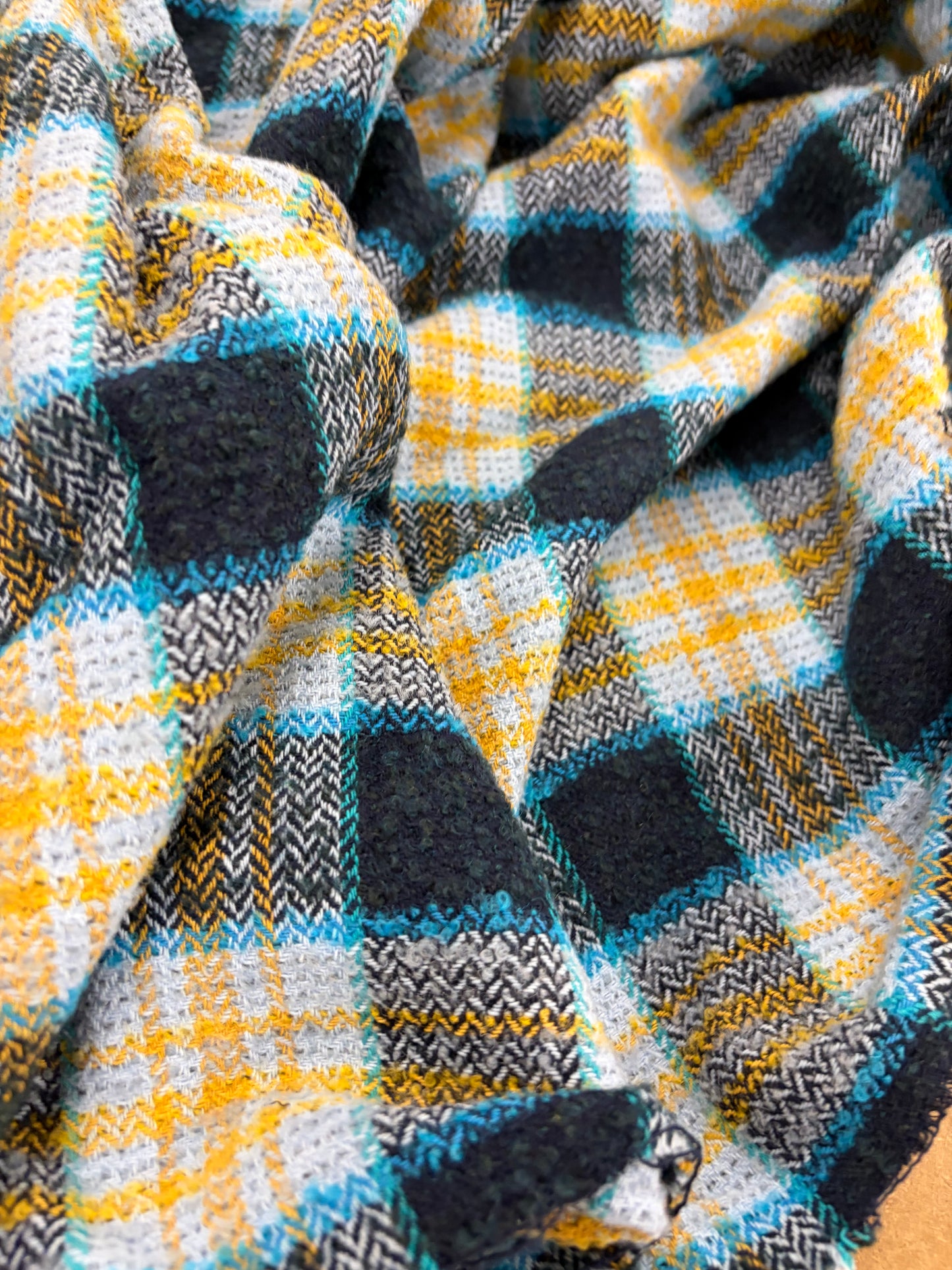 EDDY 017 checkered shetland wool tweed