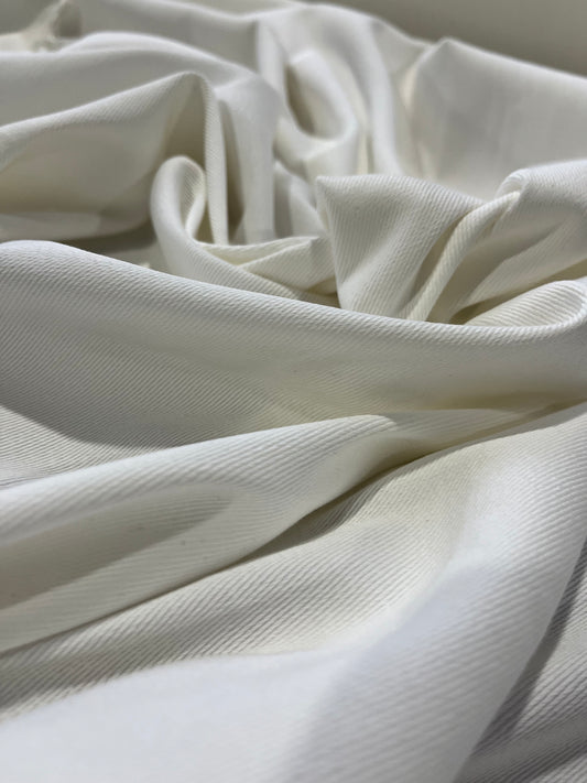 E02 POM 450 cotton viscose elasthane