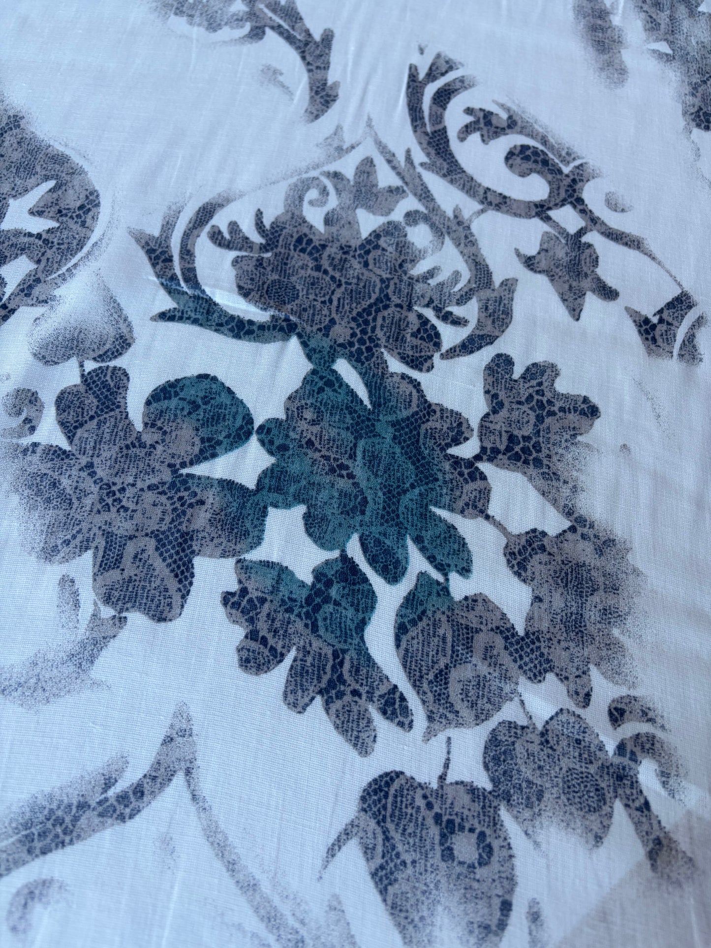 MIA 023 flowers/lace print cotton voile