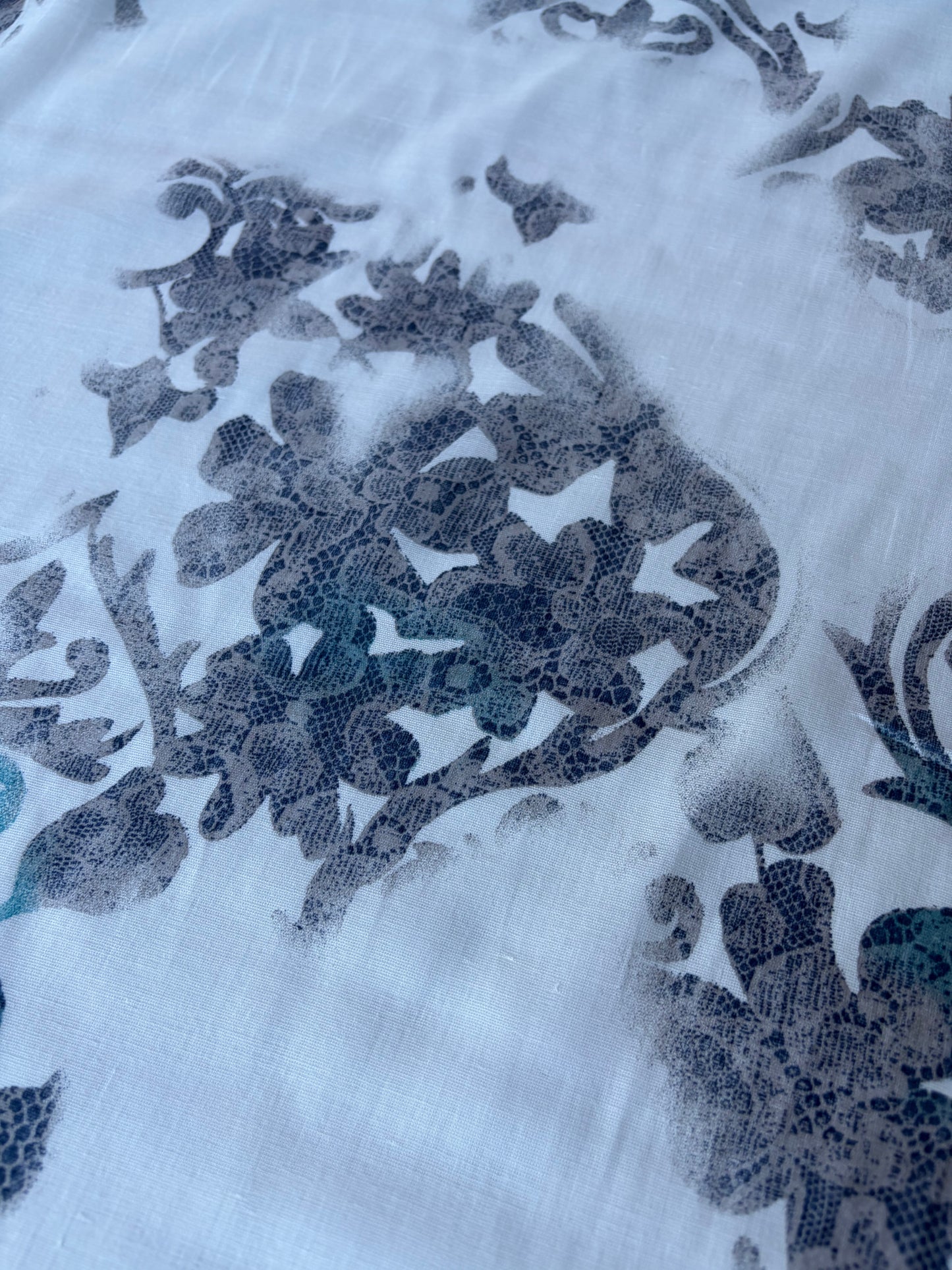MIA 023 flowers/lace print cotton voile