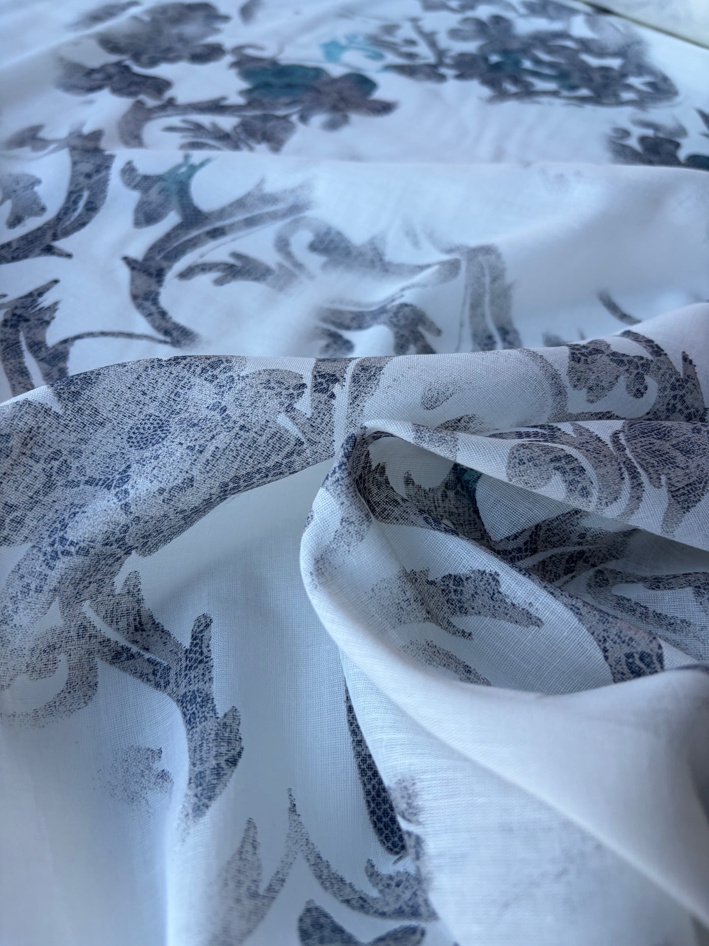 MIA 023 flowers/lace print cotton voile