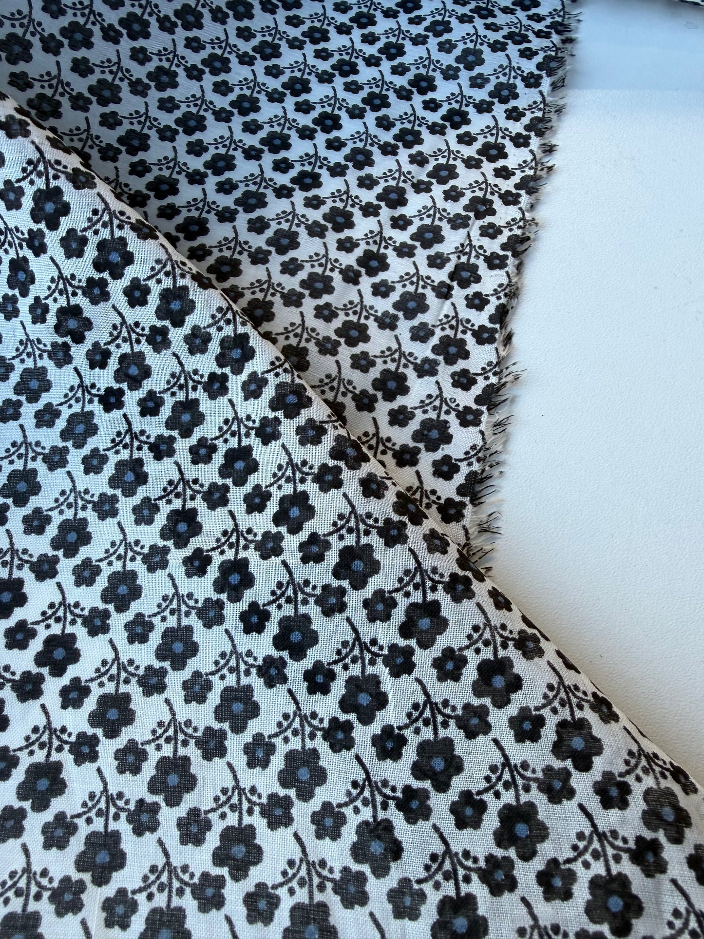 MIA 024 small flowers print cotton voile