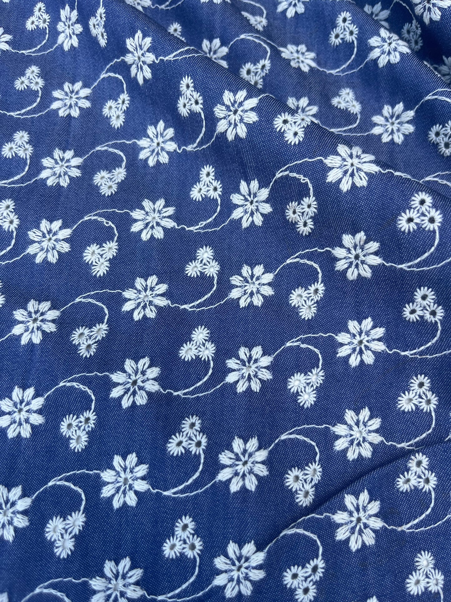TERESA 003 Jeans with embroidery dis 64