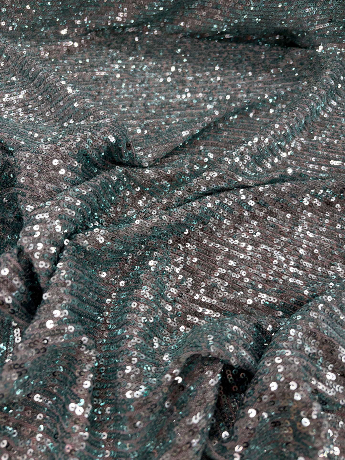 EDDY 023 mesh sequins emerald green