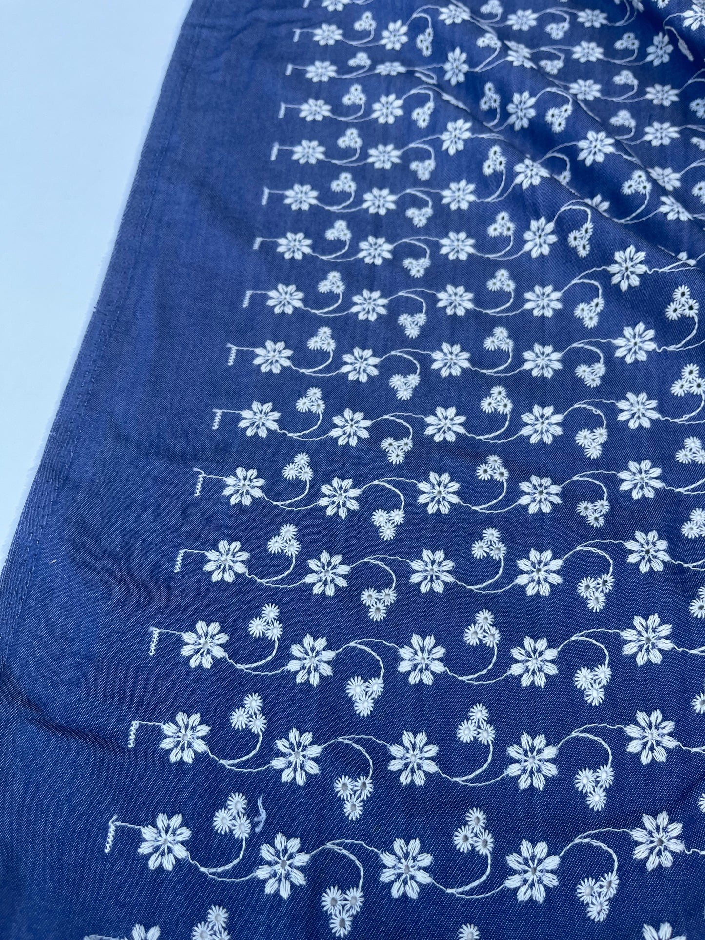 TERESA 003 Jeans with embroidery dis 64