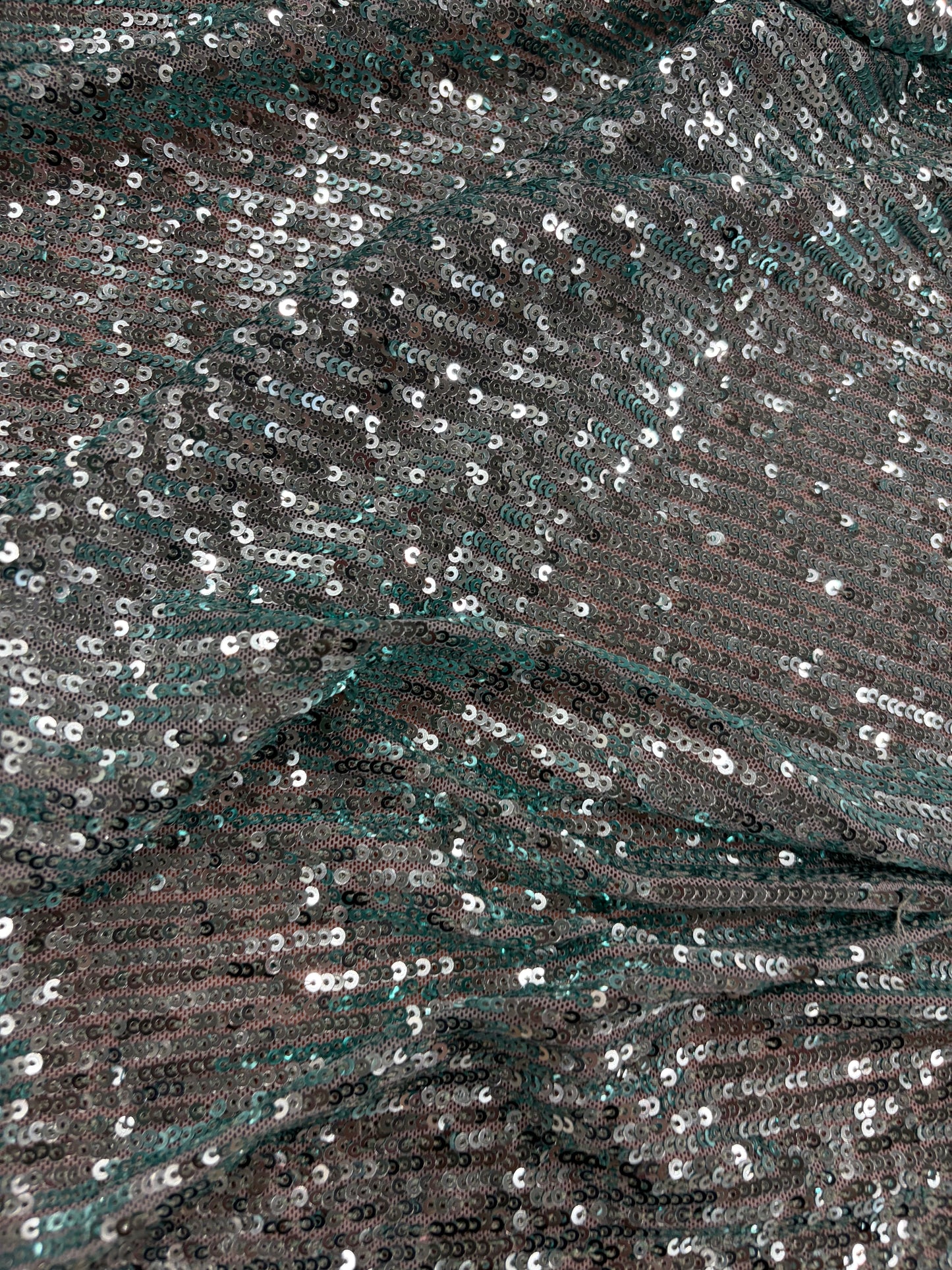EDDY 023 mesh sequins emerald green