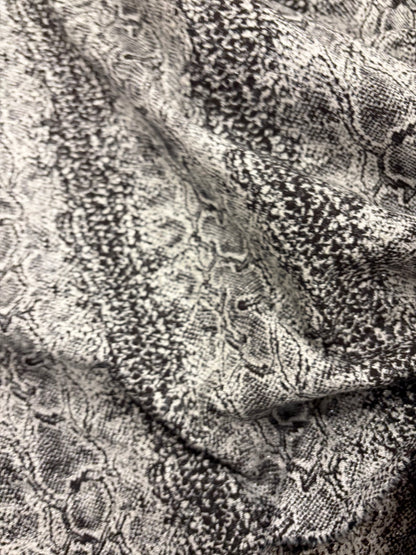 EDDY 024 shiny snake stretch jacquard
