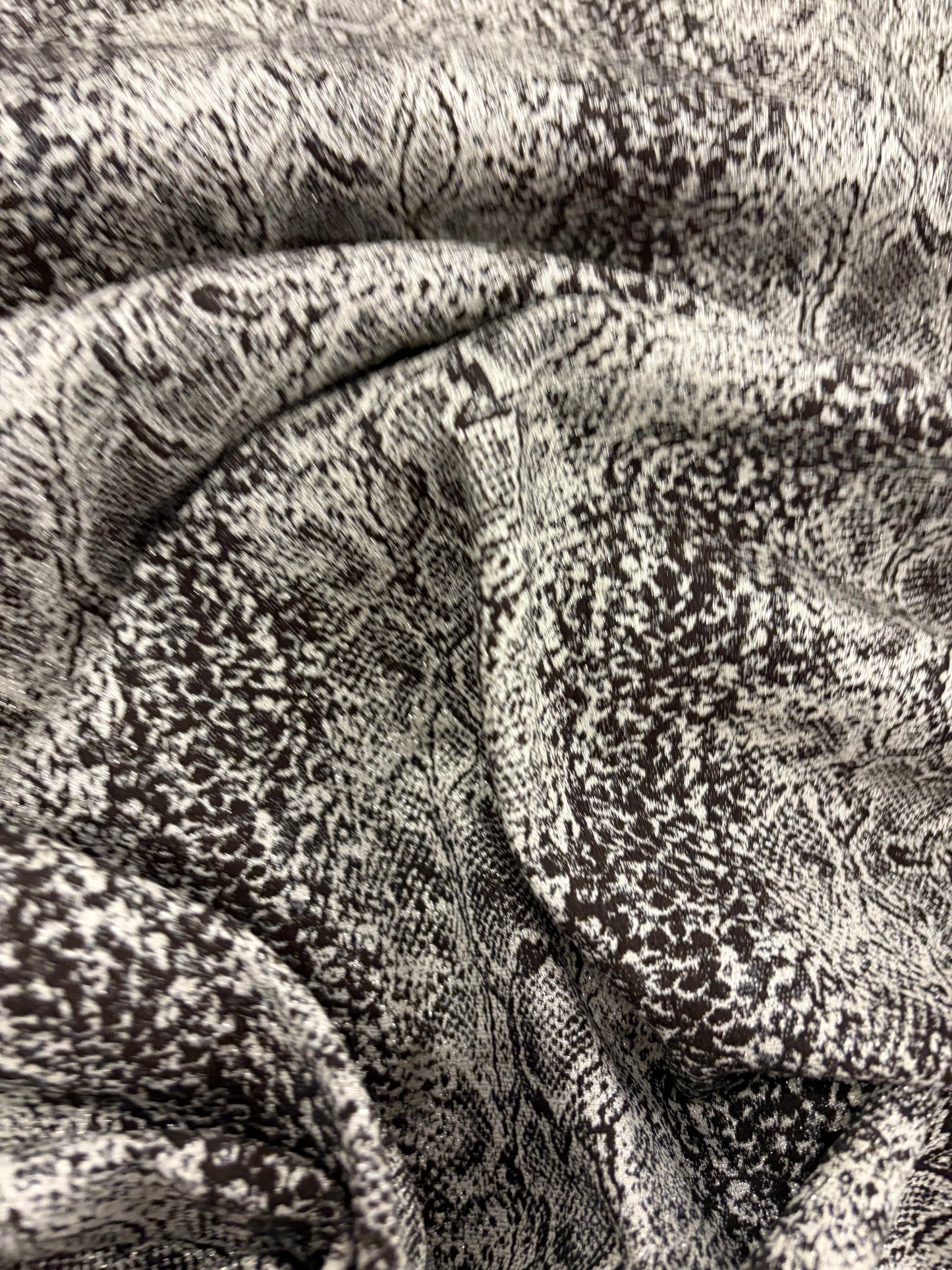 EDDY 024 shiny snake stretch jacquard