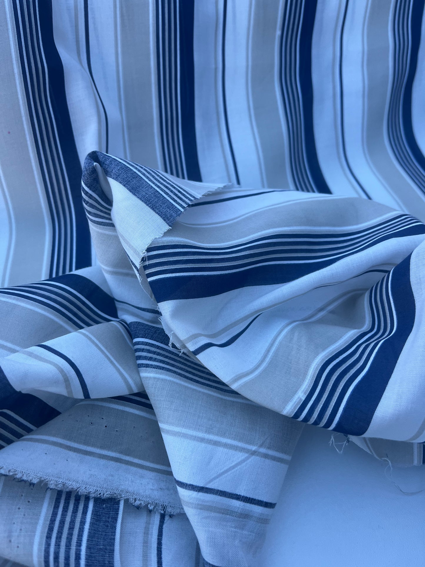 STRIPE SOCIETY 004 cotton voile navy/sand stripes