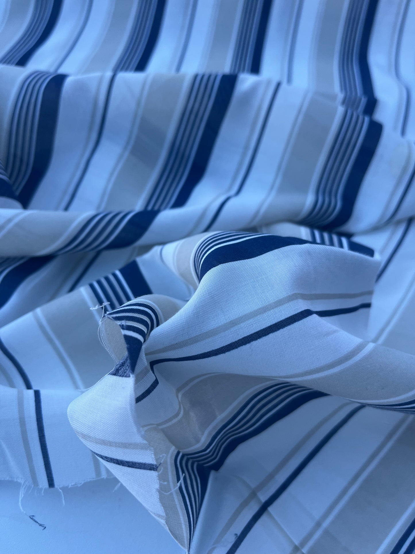 STRIPE SOCIETY 004 cotton voile navy/sand stripes