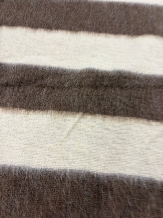 EDDY 027 knitted wool with horizontal stripes