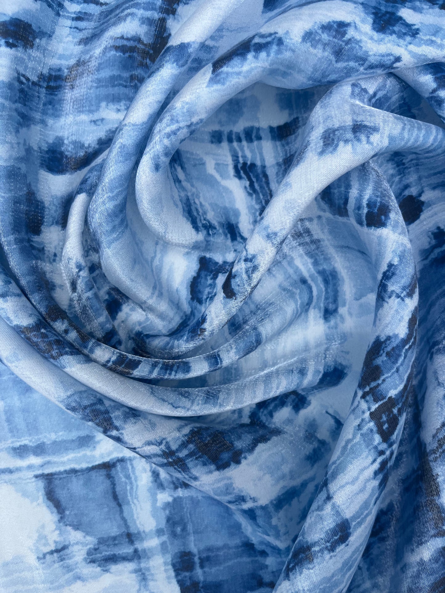 TERESA 012 shiny viscose abstract print blue