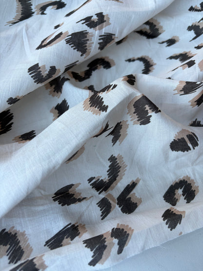 MIA 034 artificial animalier print cotton voile