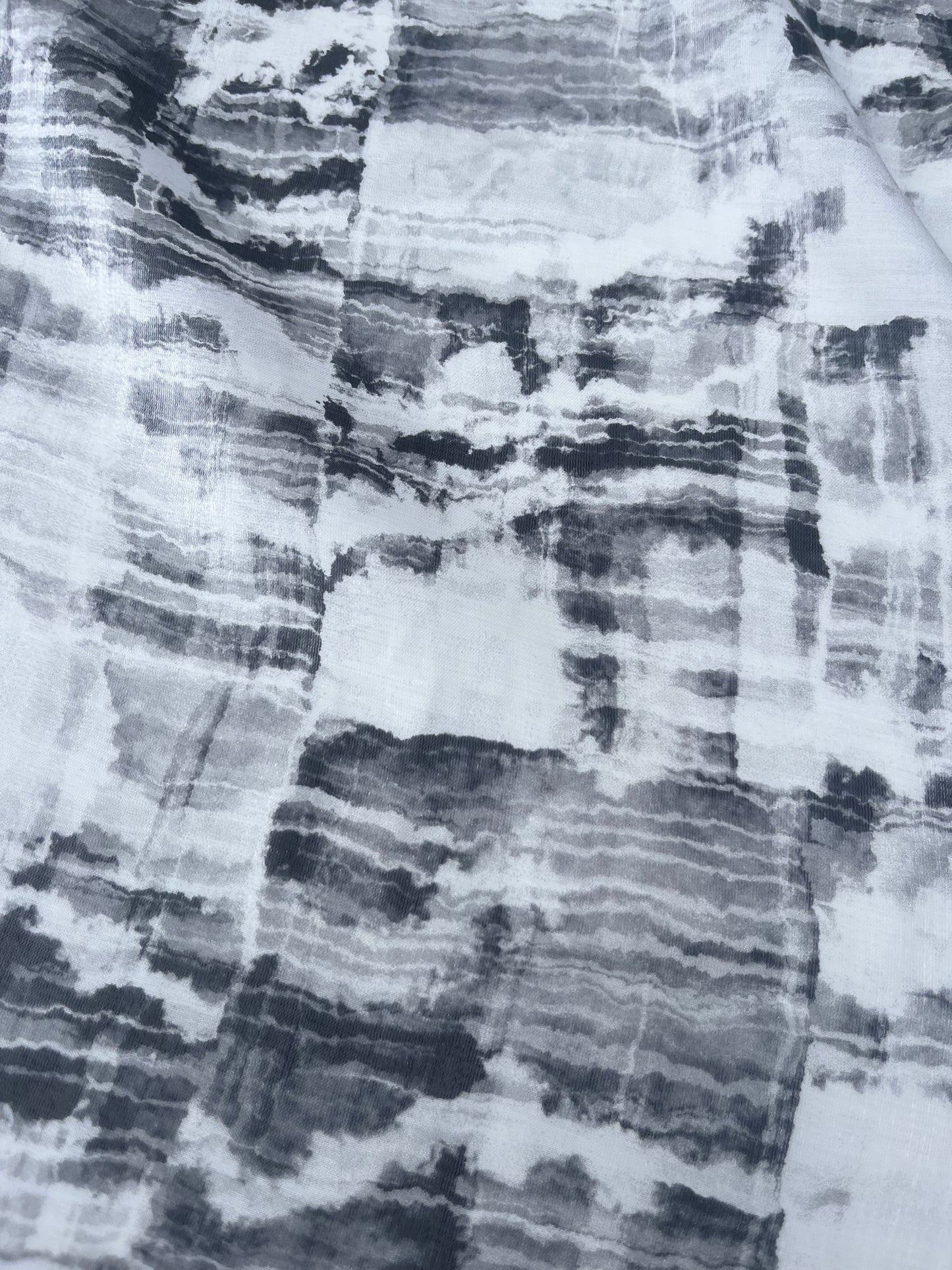 TERESA 013 shiny viscose abstract print grey