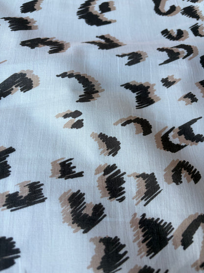 MIA 034 artificial animalier print cotton voile