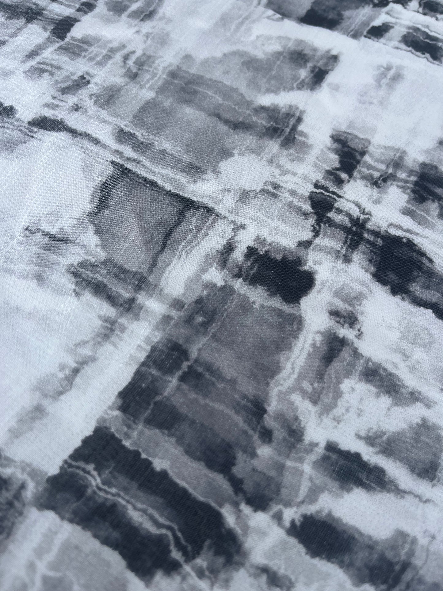 TERESA 013 shiny viscose abstract print grey