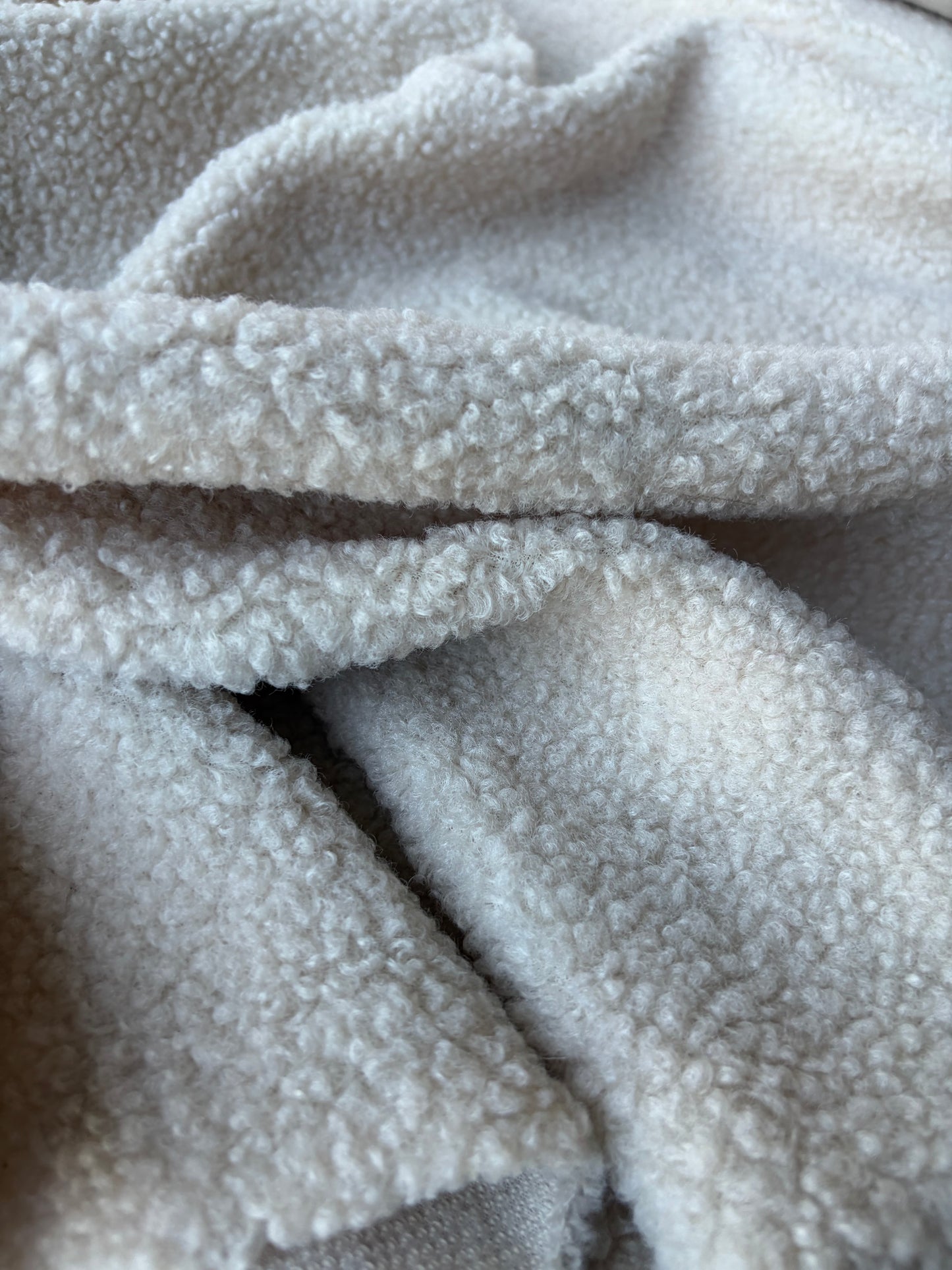 MIA 036 soft bouclette with wool off-white