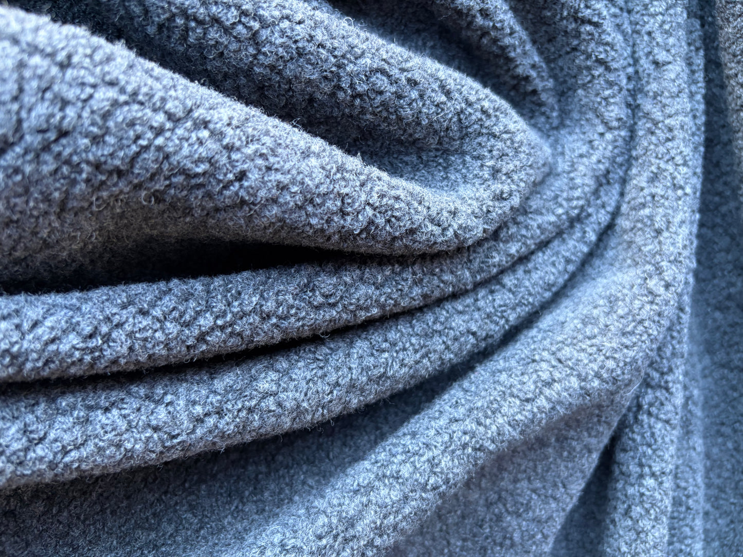 MIA 037 soft bouclette with wool dark grey